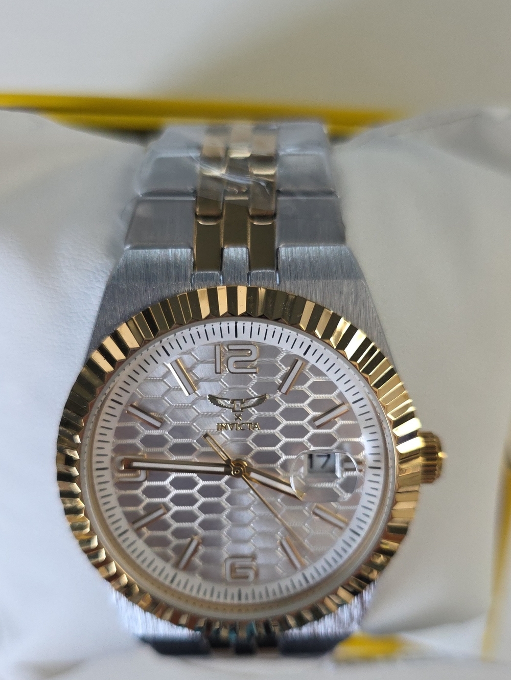 496. Specialty I by Invicta Model 69862 Men's Watch
